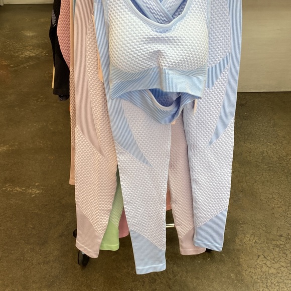 sports top and pants set - Picture 5 of 15